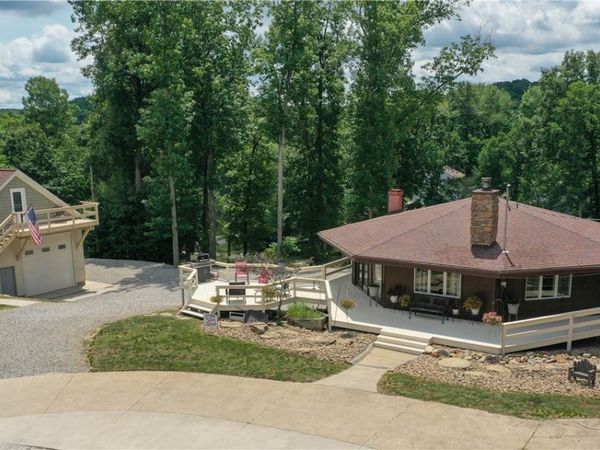 6 Latonka Trail, Malvern, OH 44644