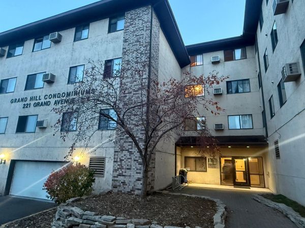 221 Grand Avenue W, Unit 308, South Saint Paul, MN 55075