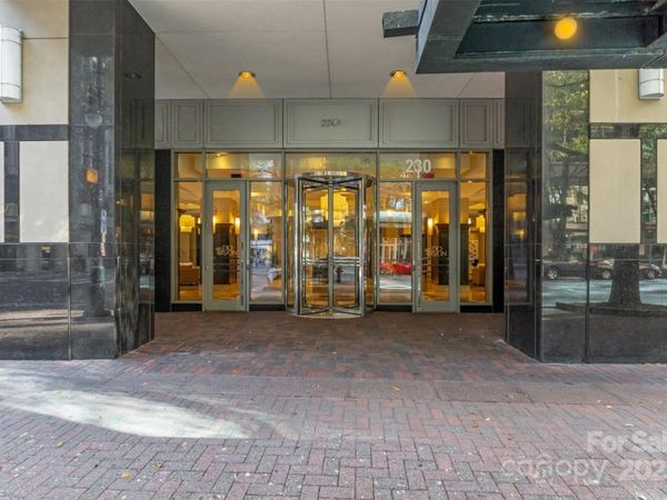 230 S Tryon Street, Unit 1105, Charlotte, NC 28202