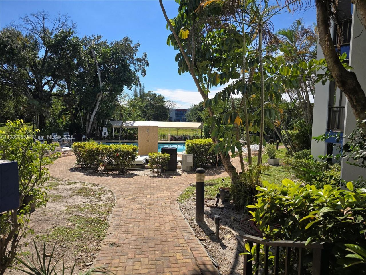 6010 S Falls Cir Dr, Unit 206, Lauderhill, FL 33319 Photo