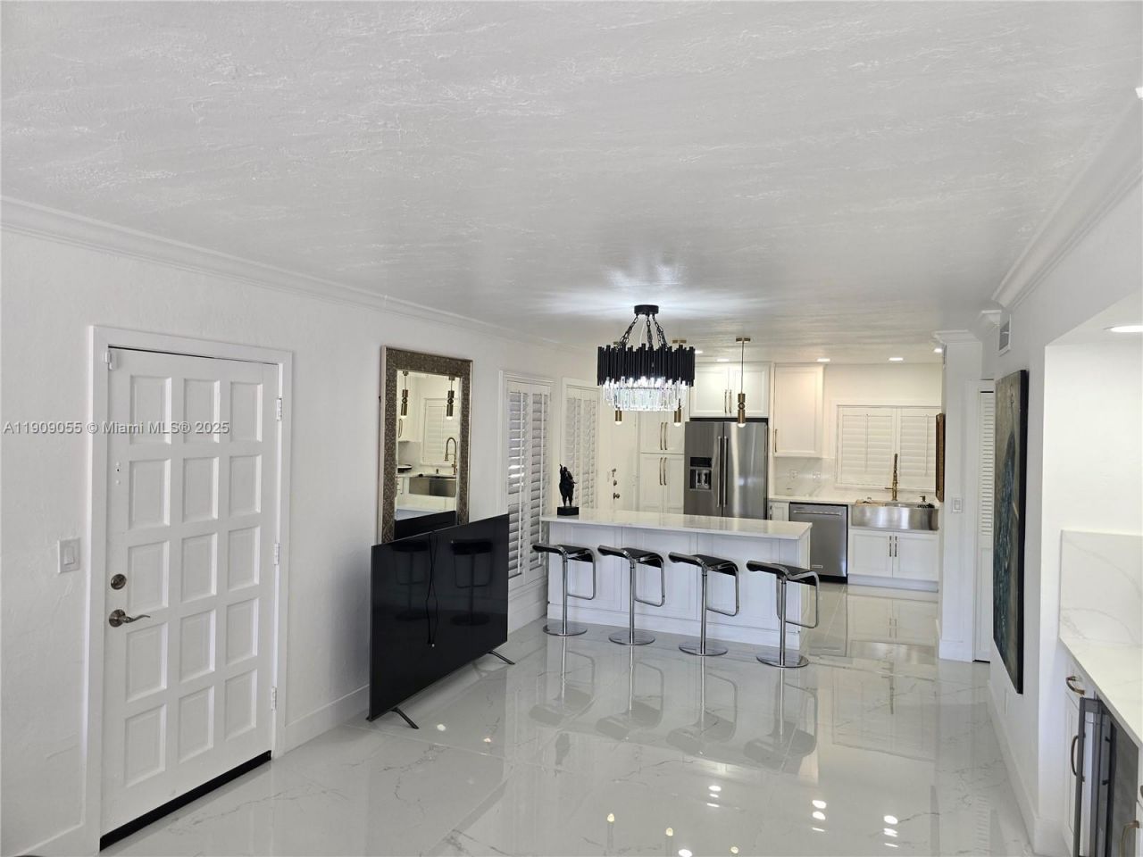 6010 S Falls Cir Dr, Unit 206, Lauderhill, FL 33319 Photo