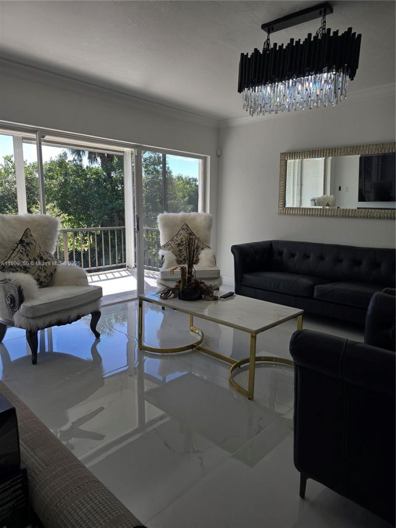 6010 S Falls Cir Dr, Unit 206, Lauderhill, FL 33319 Photo