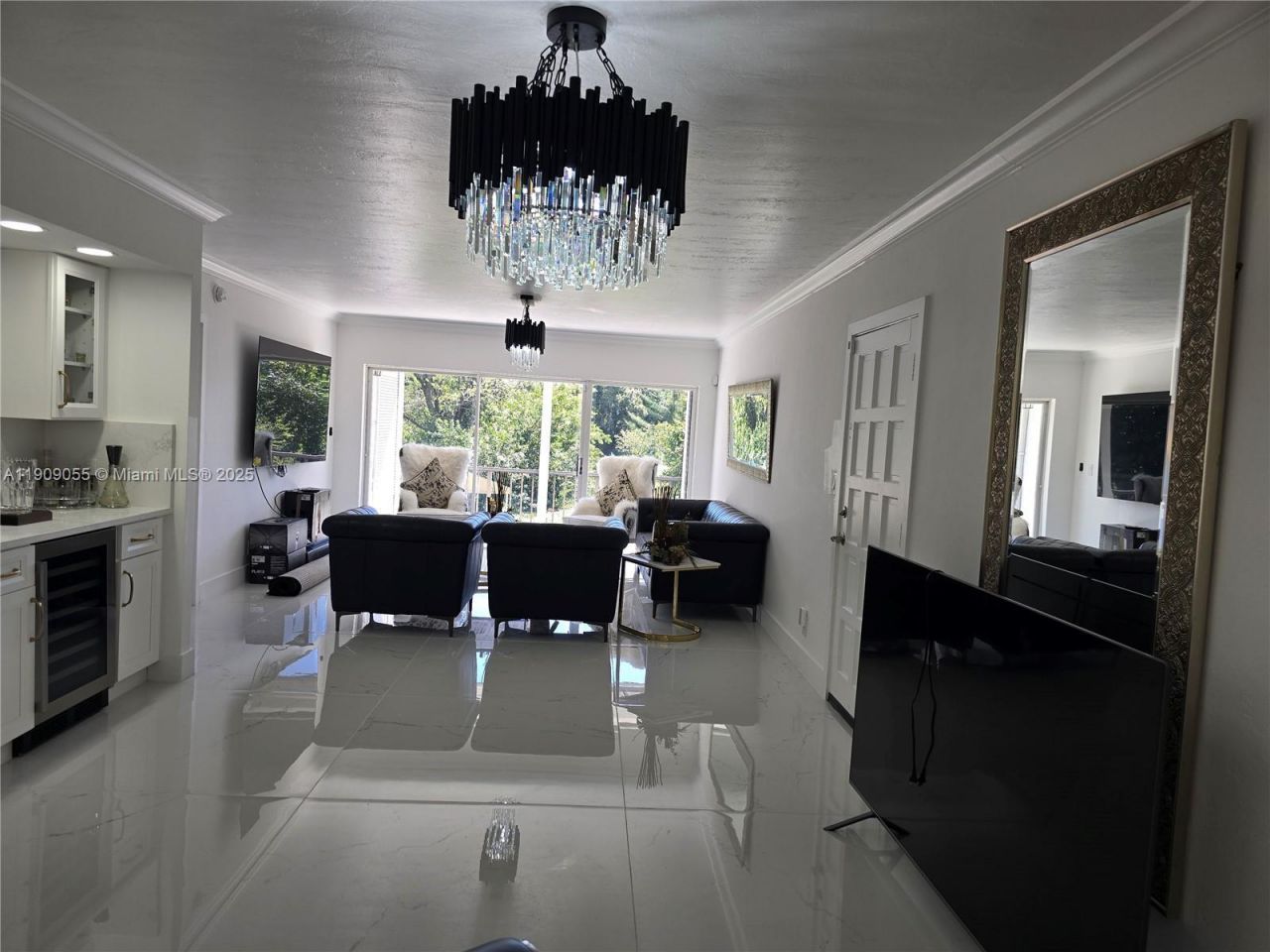 6010 S Falls Cir Dr, Unit 206, Lauderhill, FL 33319 Photo