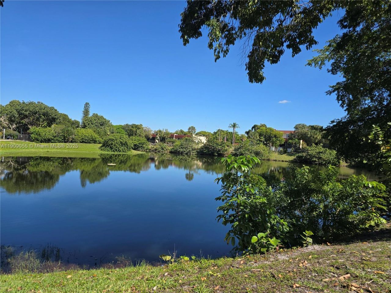 6010 S Falls Cir Dr, Unit 206, Lauderhill, FL 33319 Photo