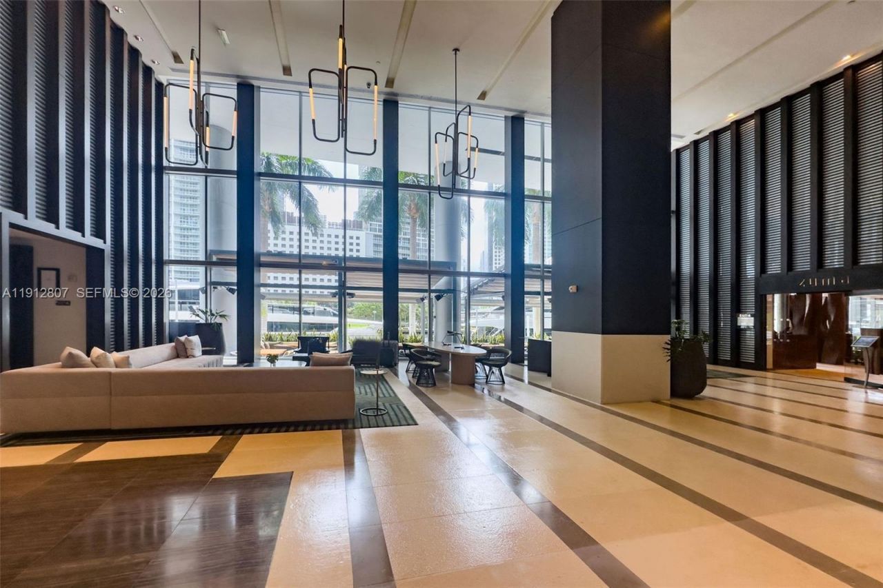 200 Biscayne Boulevard Way, Unit 4510, Miami, FL 33131 Photo