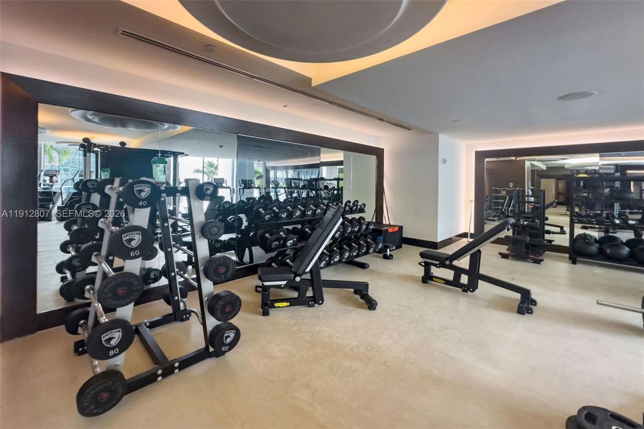 200 Biscayne Boulevard Way, Unit 4510, Miami, FL 33131 Photo