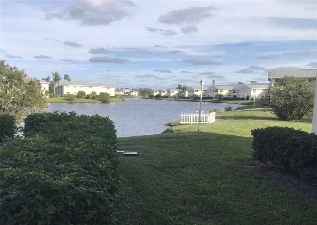 500 Grove Isle Circle, Unit 107, Vero Beach, FL 32962 Photo