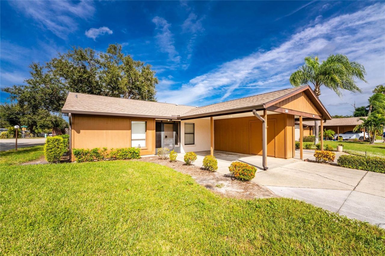 1800 Curry Trail, Unit 11, Nokomis, FL 34275 Main Photo