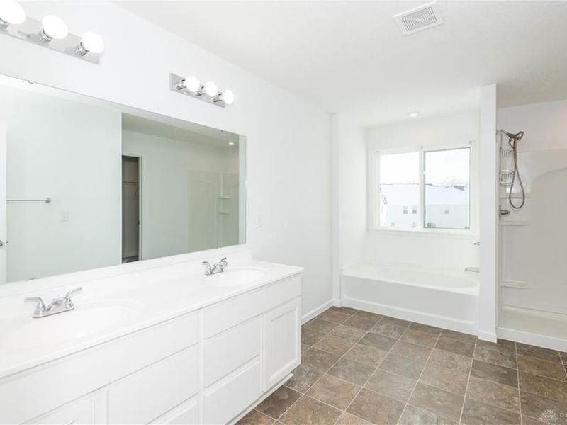 5127 Catalpa Drive, Tipp City, OH 45371 Photo 24