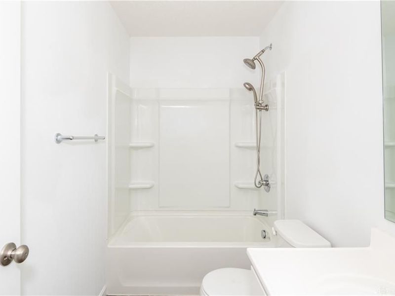 5127 Catalpa Drive, Tipp City, OH 45371 Photo 32