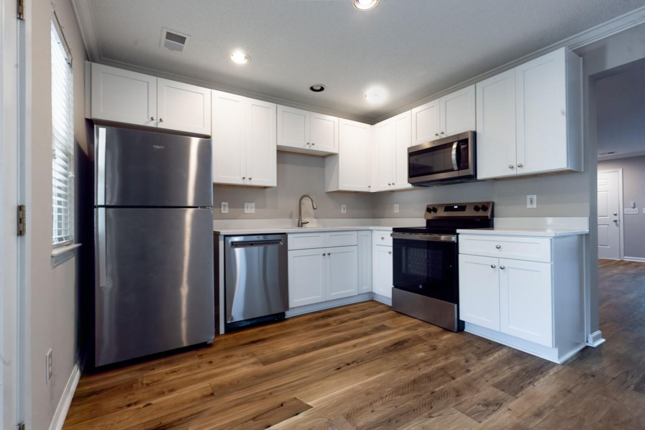 304 Elm Hall Circle Photo 10