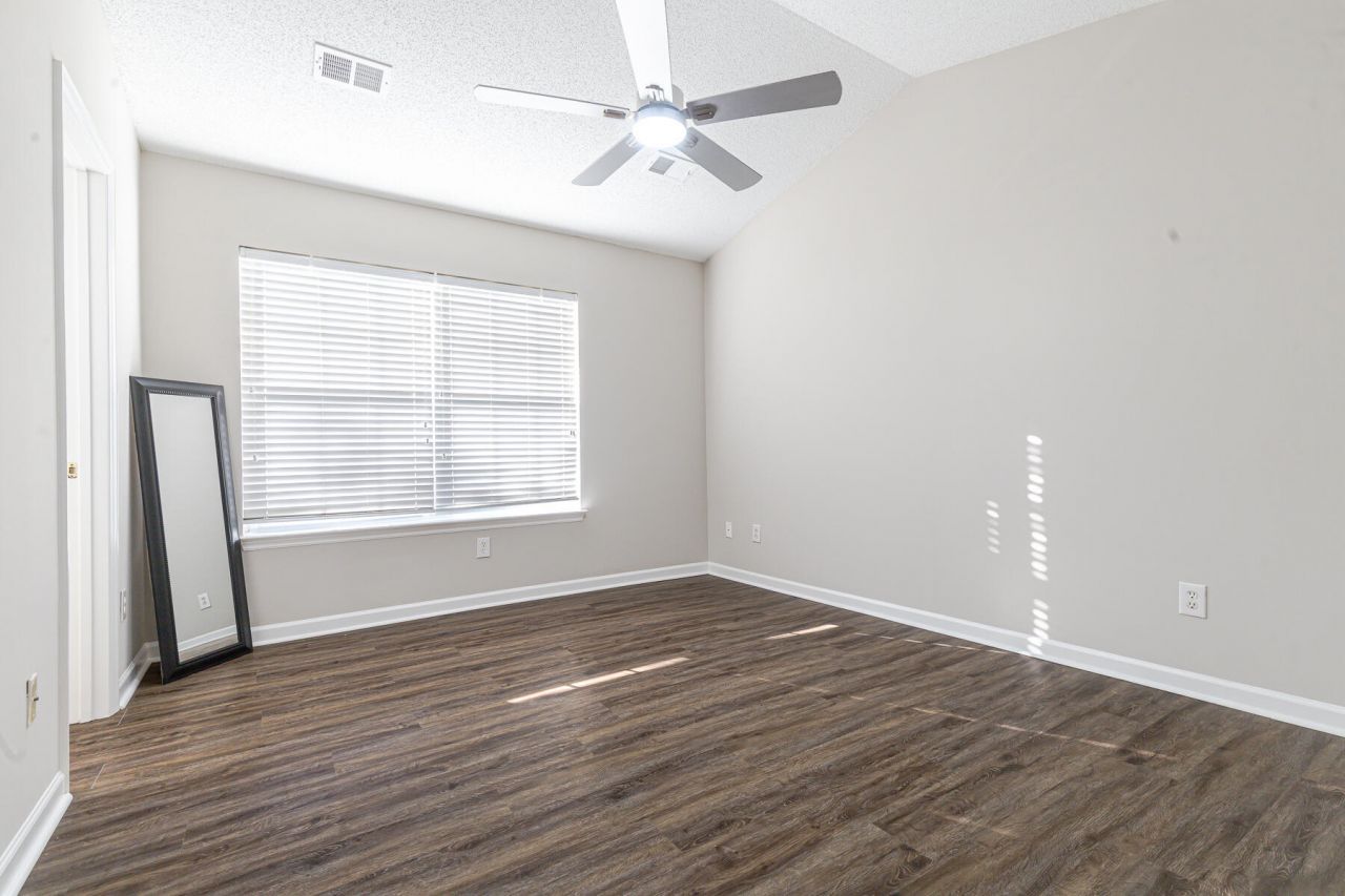 304 Elm Hall Circle Photo 25