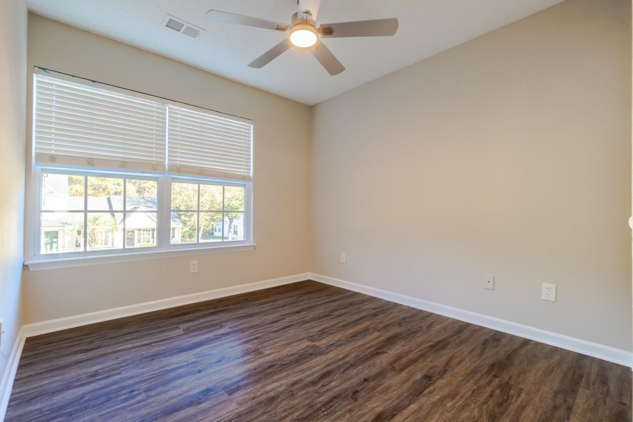 304 Elm Hall Circle Photo 34