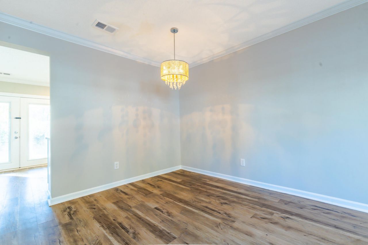 304 Elm Hall Circle Photo 4