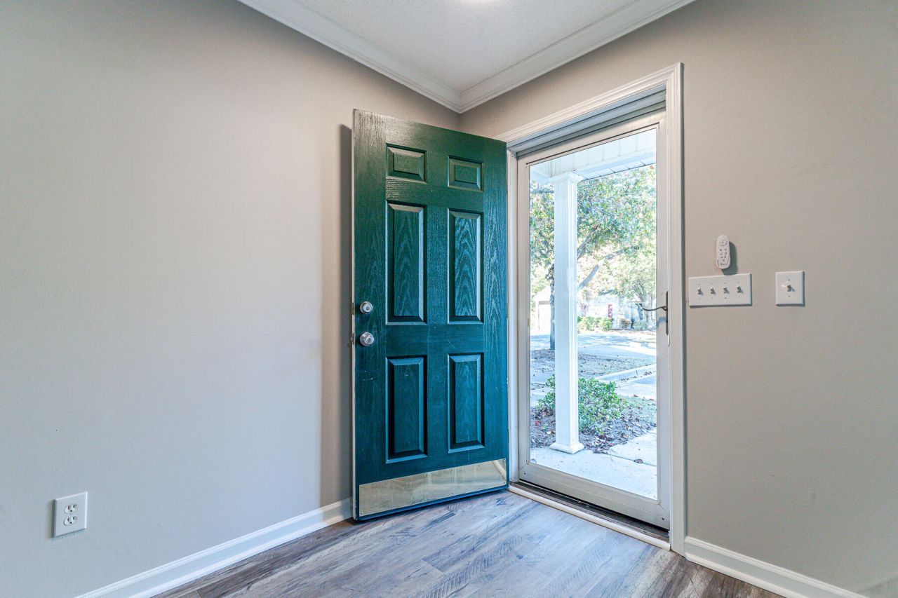 304 Elm Hall Circle Photo 6