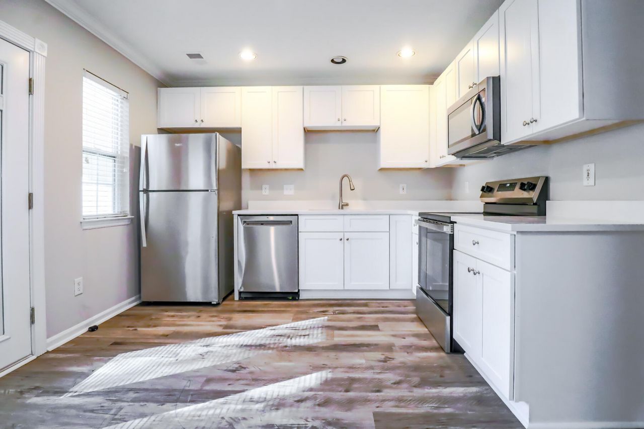 304 Elm Hall Circle Photo 8