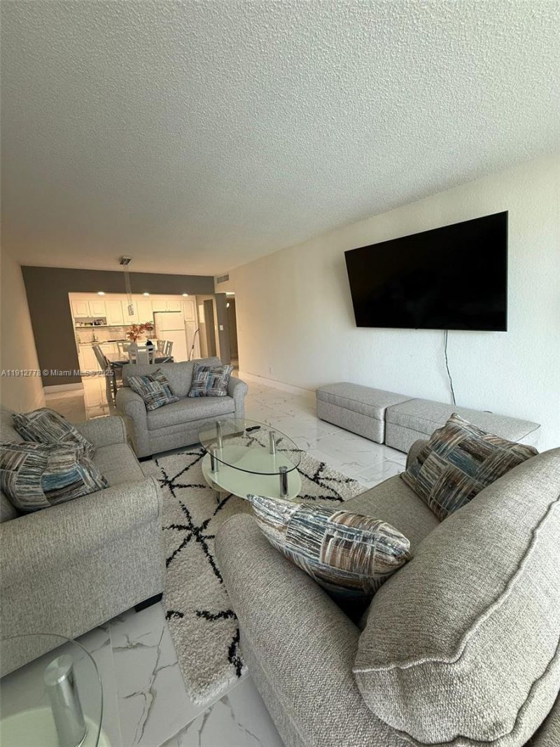 19380 Collins Ave, Unit 1209, Sunny Isles Beach, FL 33160 Photo