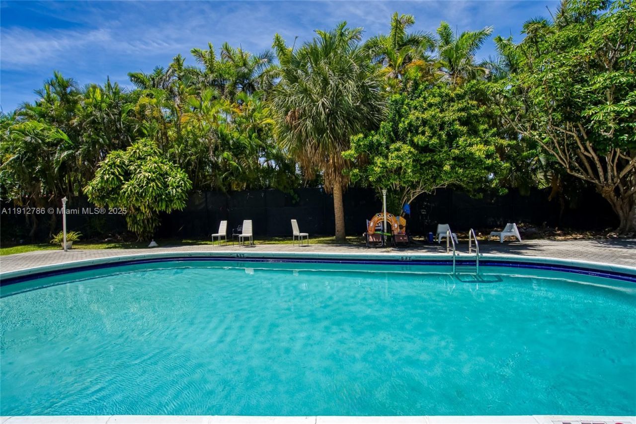 1420 Atlantic Shores Blvd, Unit 340, Hallandale Beach, FL 33009 Photo