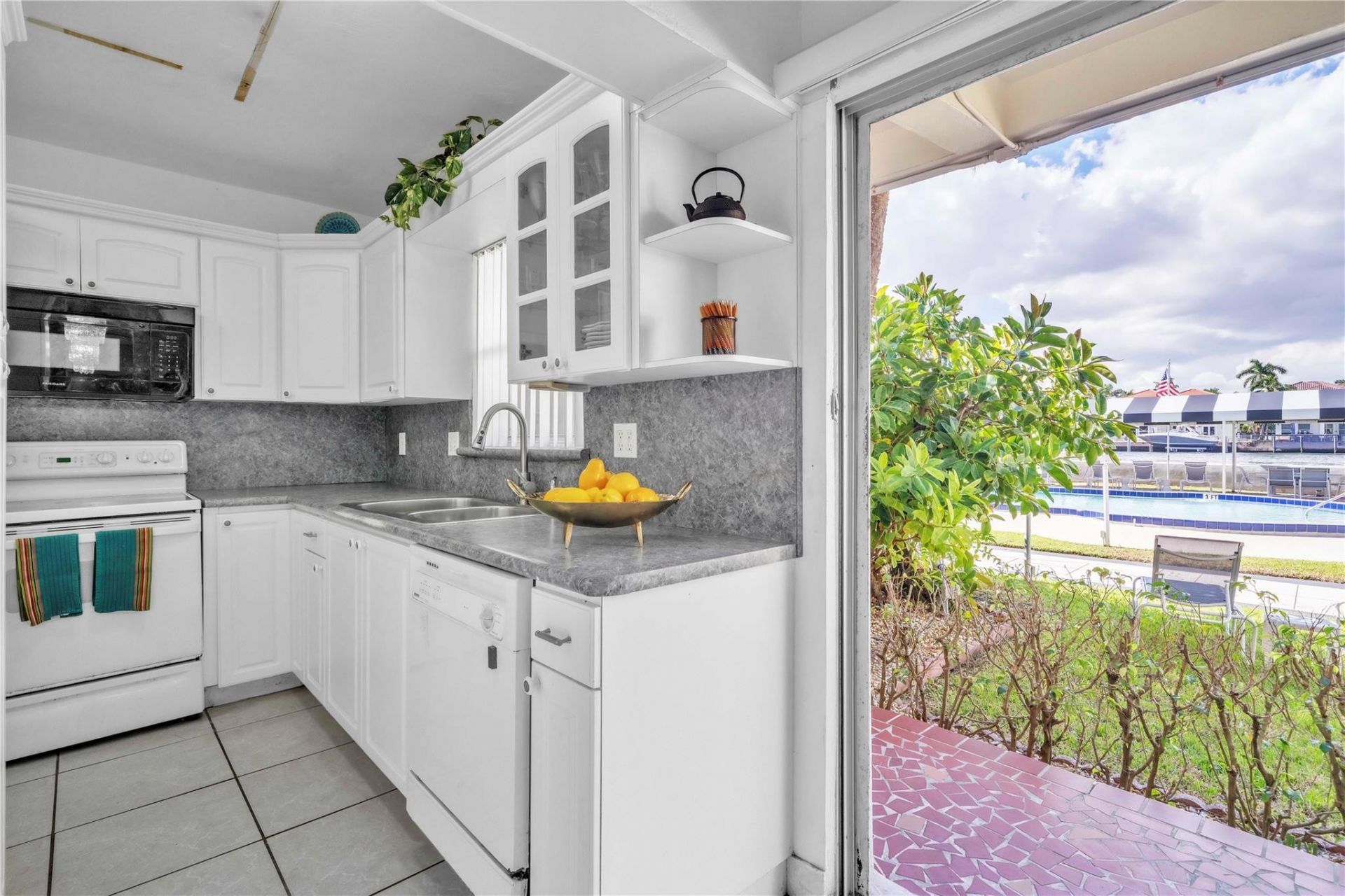 2400 S Ocean Drive, Unit 108, Hollywood, FL 33019 Photo