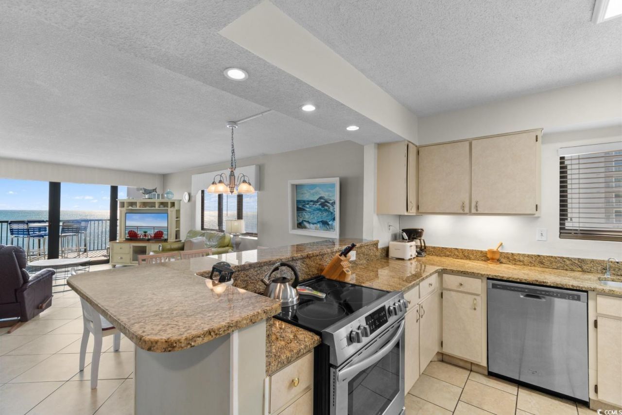 2511 S Ocean Blvd. Photo 5