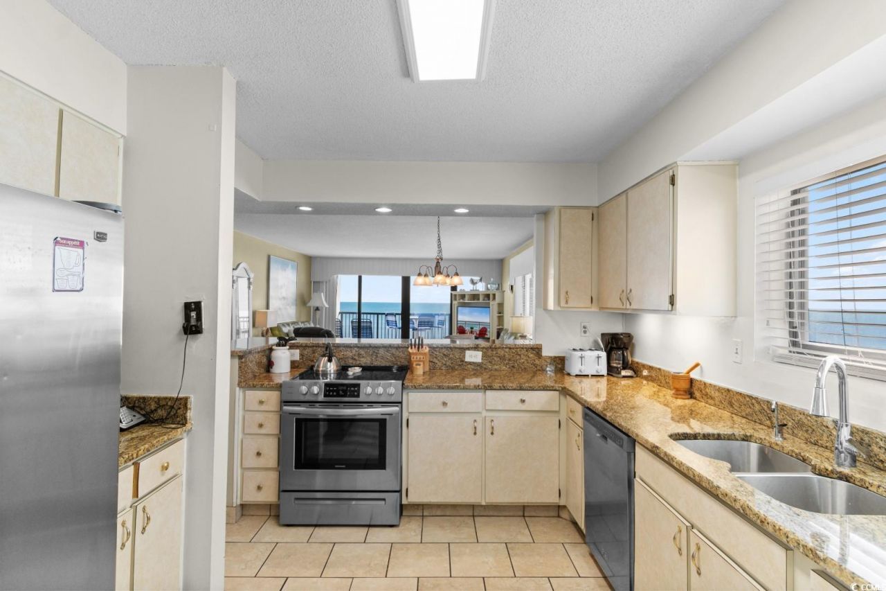 2511 S Ocean Blvd. Photo 7