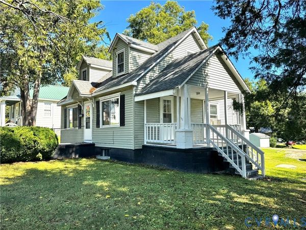 517 E Virginia Avenue, Crewe, VA 23930