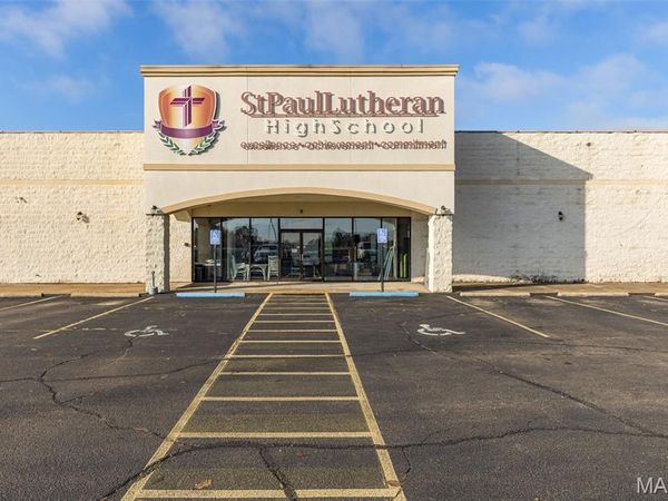 4337 Showplace Drive, Farmington, MO 63640