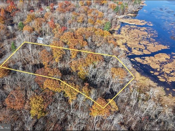 00 WESTCOLANG CIRCLE, LORDS VALLEY, PA 18428