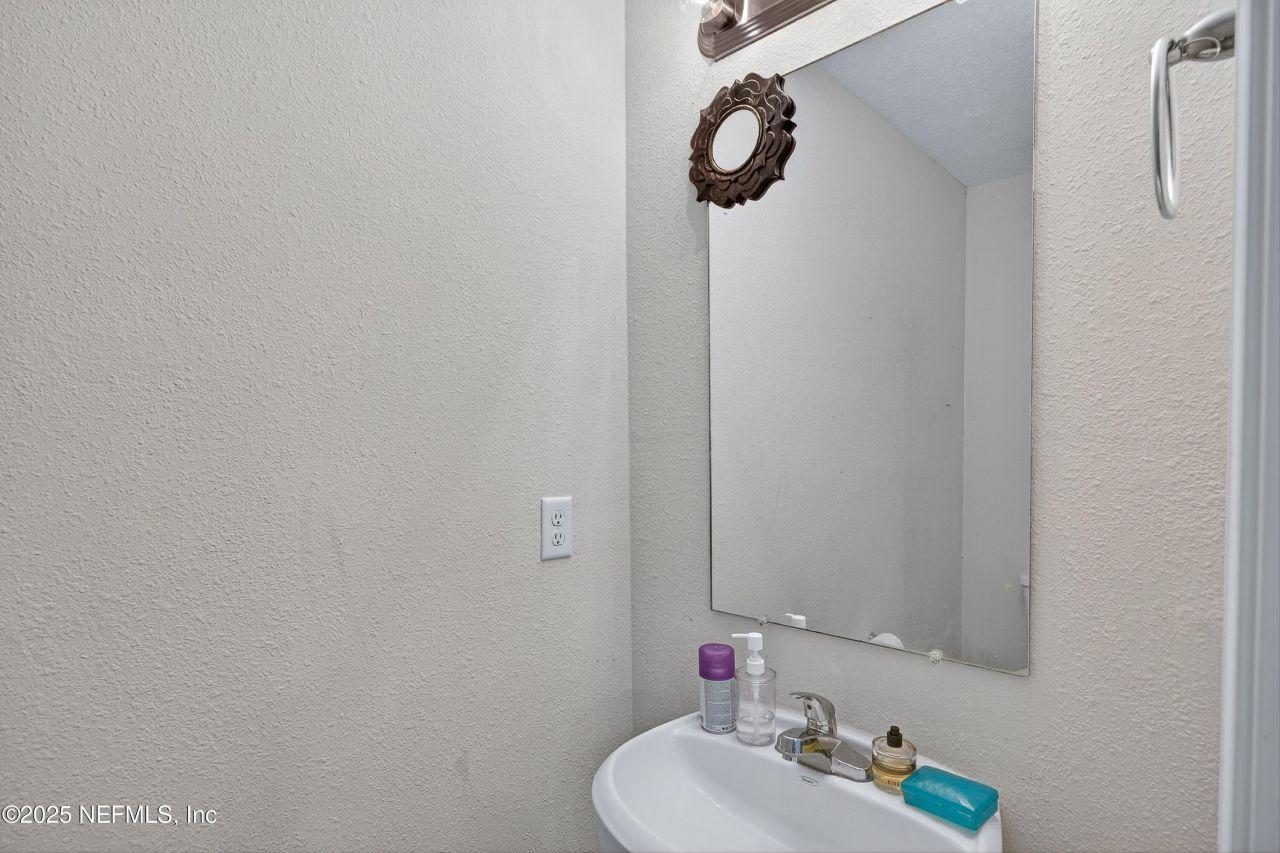 756 Talking Tree Drive, Jacksonville, FL 32205 Photo