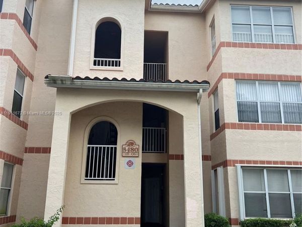 3480 N Pinewalk Dr N, Unit 135, Margate, FL 33063