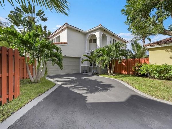 547 NW 47th Way, Coconut Creek, FL 33063