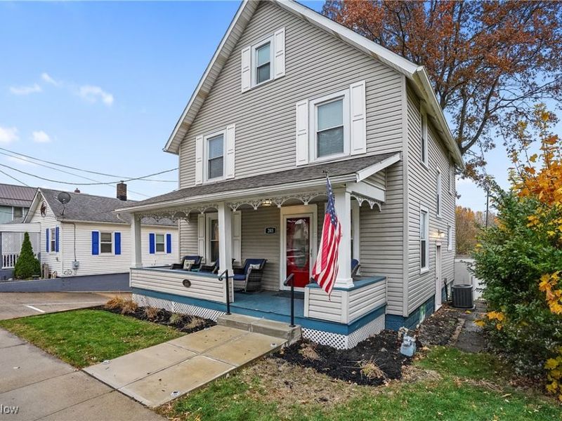 203 N Prospect Avenue, Hartville, OH 44632 Photo 2