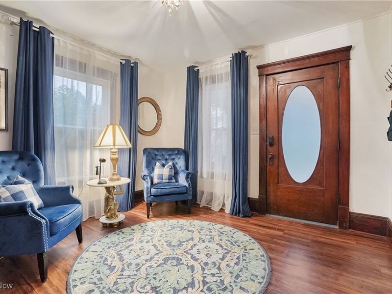 203 N Prospect Avenue, Hartville, OH 44632 Photo 4