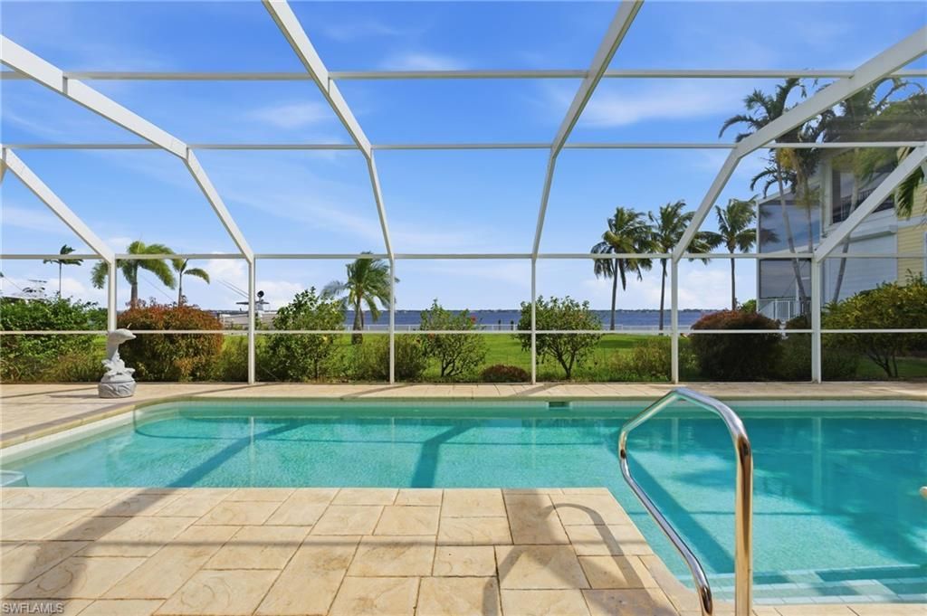 3527 SE 22nd Pl, Cape Coral, FL 33904 Photo