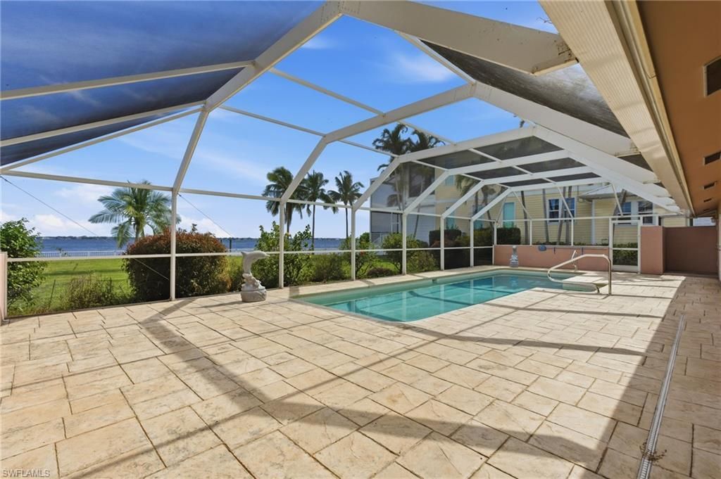 3527 SE 22nd Pl, Cape Coral, FL 33904 Photo