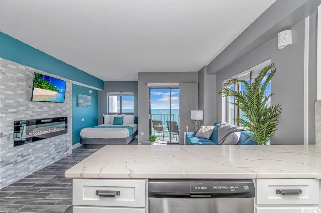 1605 S Ocean Blvd. Photo 15