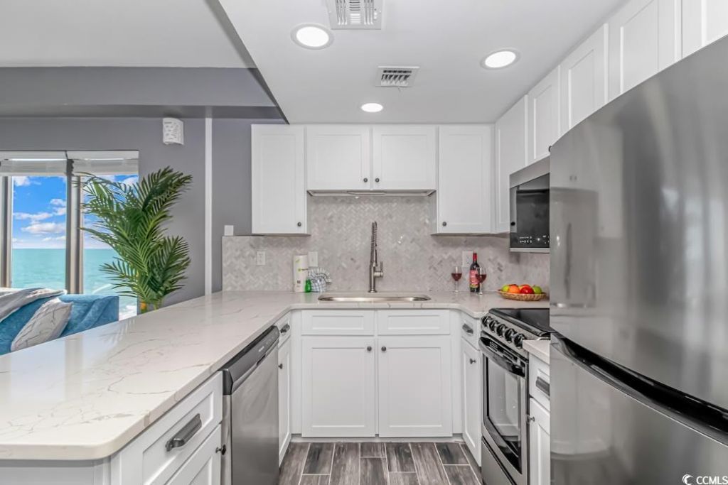 1605 S Ocean Blvd. Photo 18