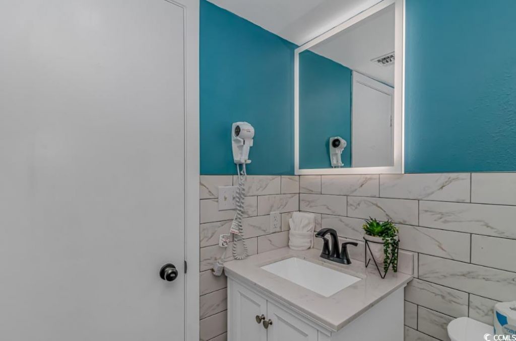 1605 S Ocean Blvd. Photo 25