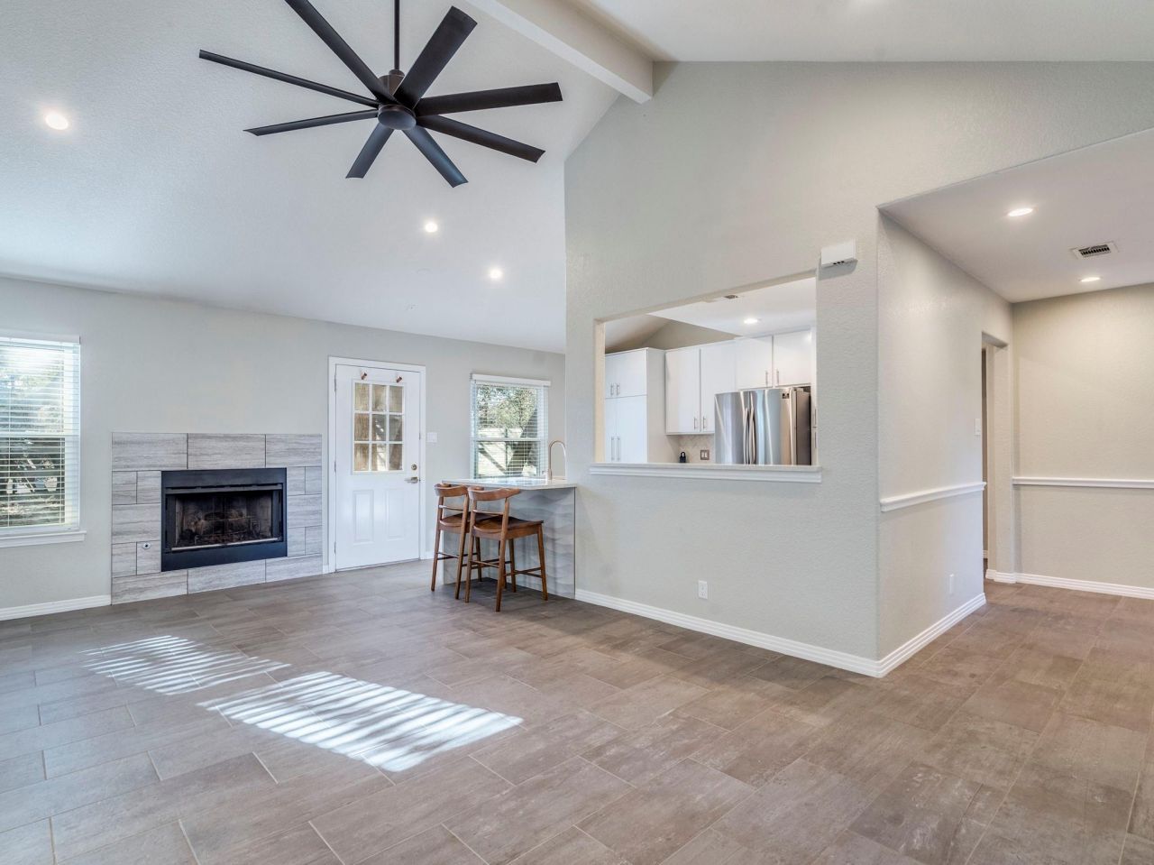 1008 Riviera Dr, Cedar Park, TX 78613 Main Photo