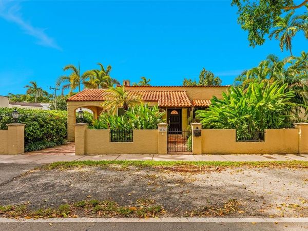 1514 Capri St, Coral Gables, FL 33134