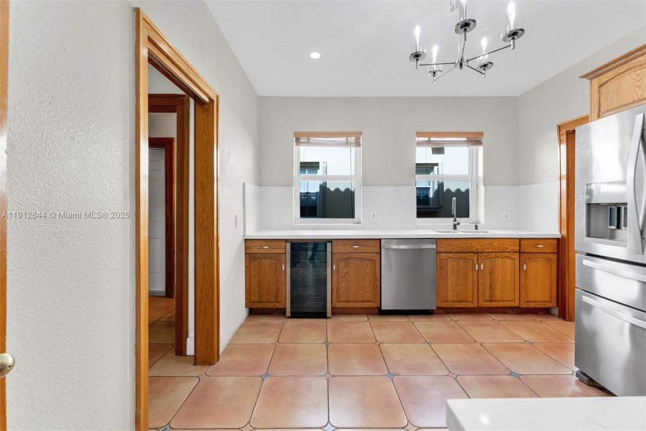 1514 Capri St, Coral Gables, FL 33134 Photo