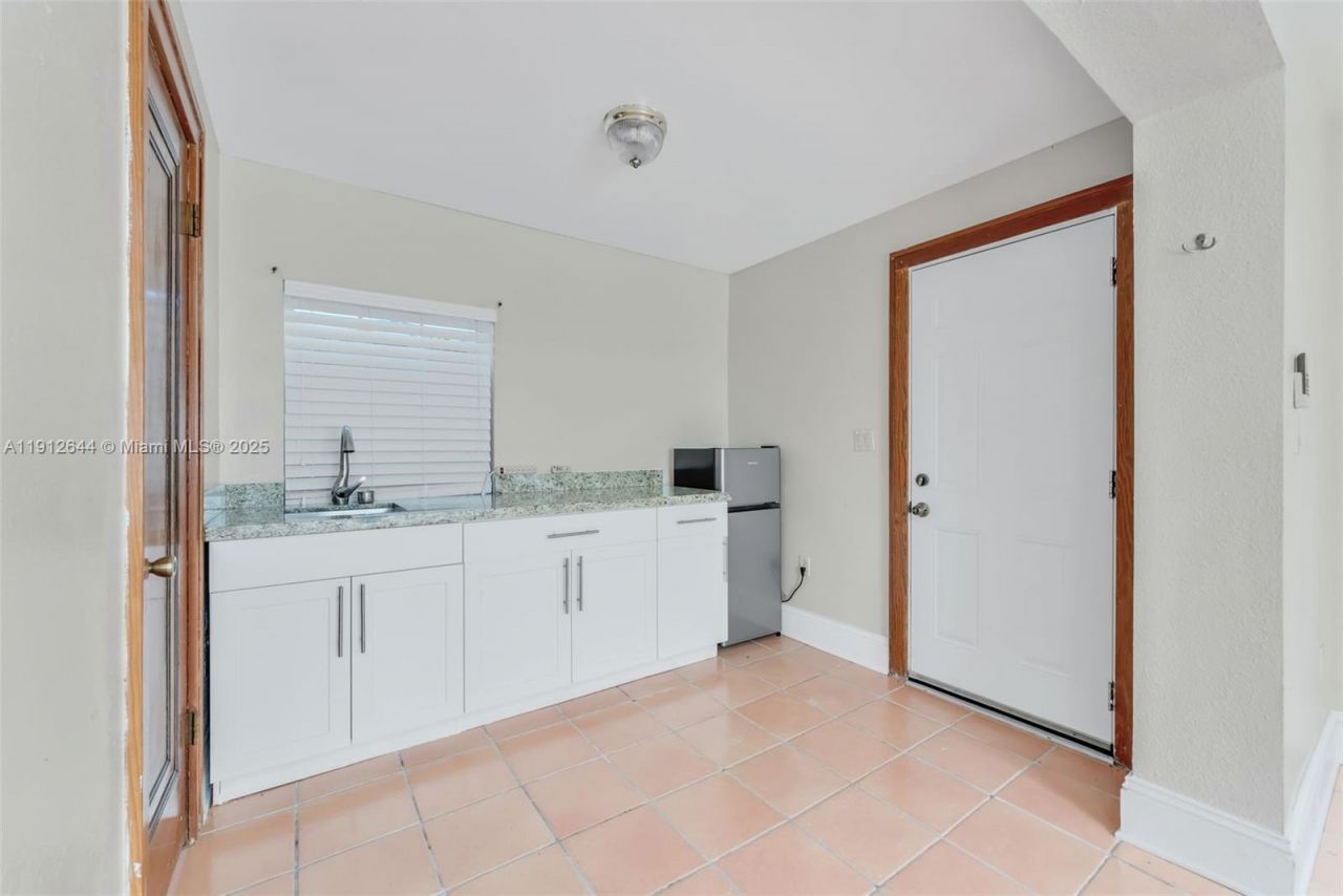 1514 Capri St, Coral Gables, FL 33134 Photo