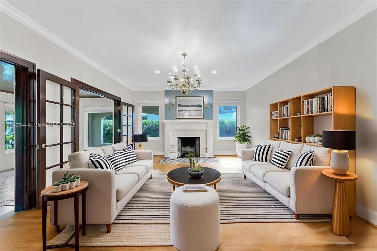 1514 Capri St, Coral Gables, FL 33134 Photo