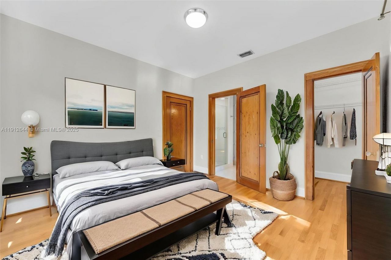 1514 Capri St, Coral Gables, FL 33134 Photo