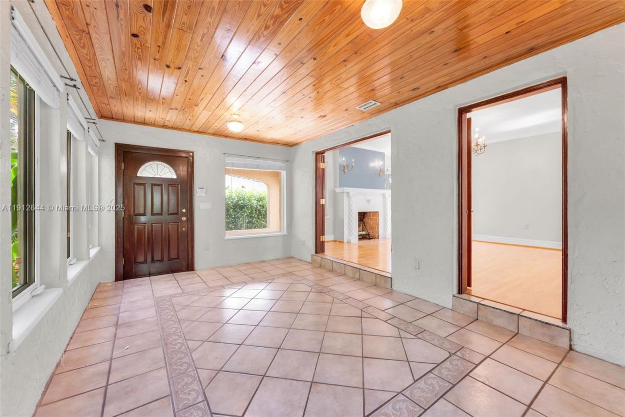 1514 Capri St, Coral Gables, FL 33134 Photo