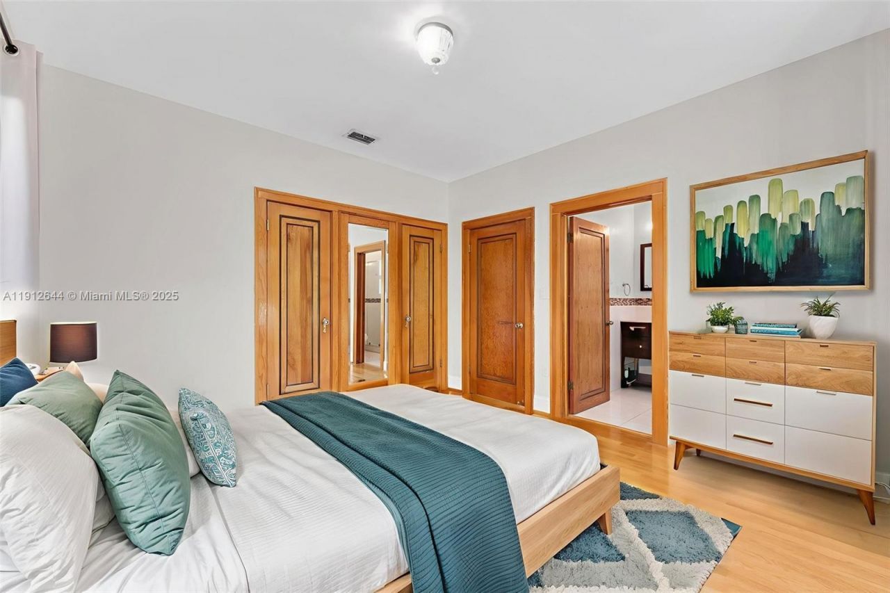 1514 Capri St, Coral Gables, FL 33134 Photo