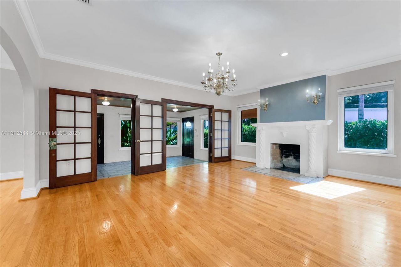 1514 Capri St, Coral Gables, FL 33134 Photo