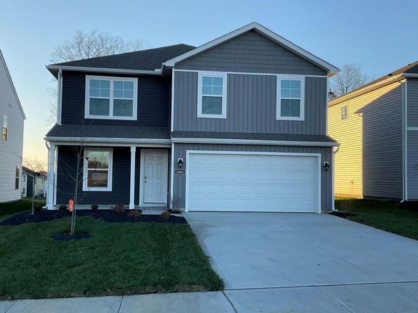 1001 Sherwood Loop, Bellefontaine, OH 43311