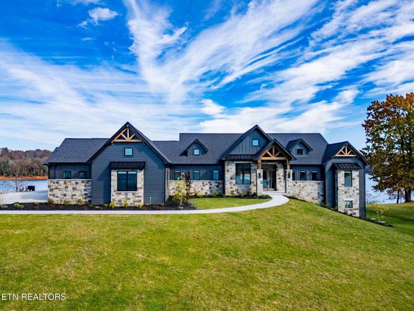 135 Crown Jewel Lane, LaFollette, TN 37766