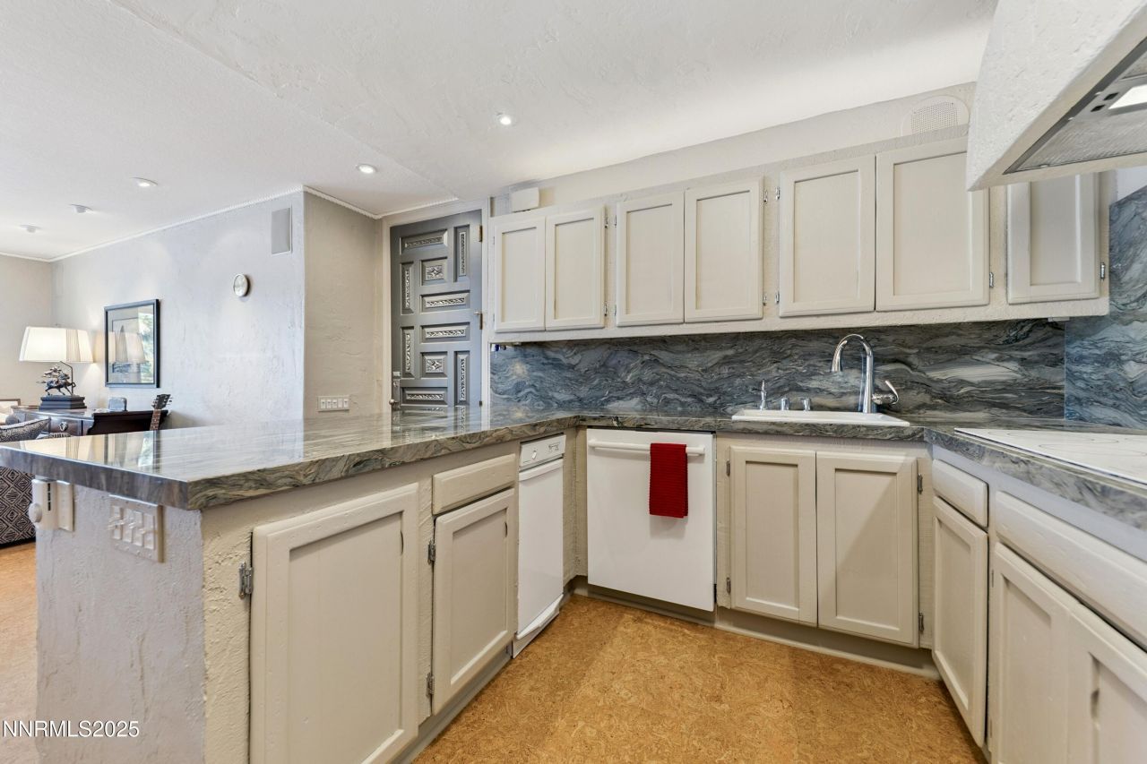 455 Lakeshore Boulevard, Unit 2B, Incline Village, NV 89451 Photo